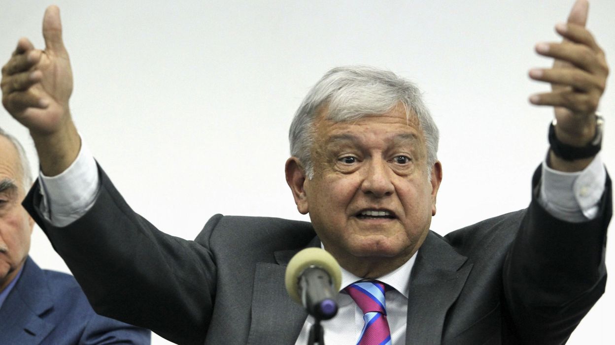 Andres Manuel Lopez Obrador Officiellement Investi Pr Sident Du Mexique