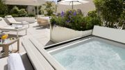 La suite terrasse avec jacuzzi chauffé du Bristol, à Paris
La suite terrasse avec jacuzzi chauffé du Bristol, à Paris