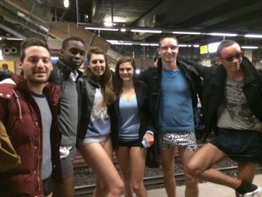 En slip dans le métro En slip dans le métro