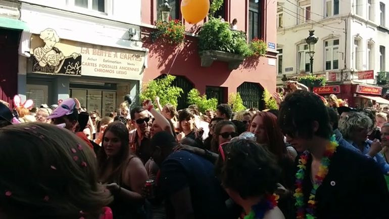 Personnes Ont Particip Au Soleil La Me Gay Pride De Bruxelles Rtbf Be