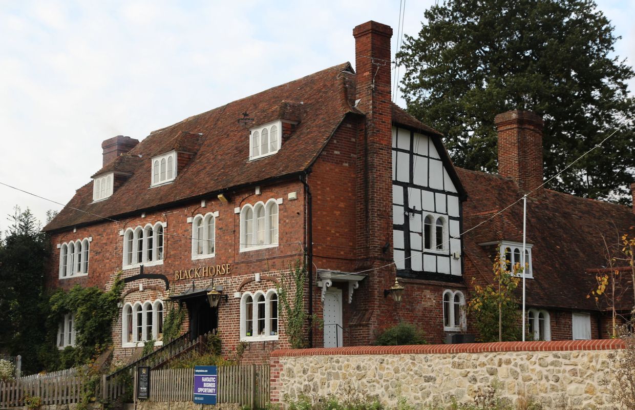 Pluckley Village Le Plus Hante D Angleterre Redoute Halloween