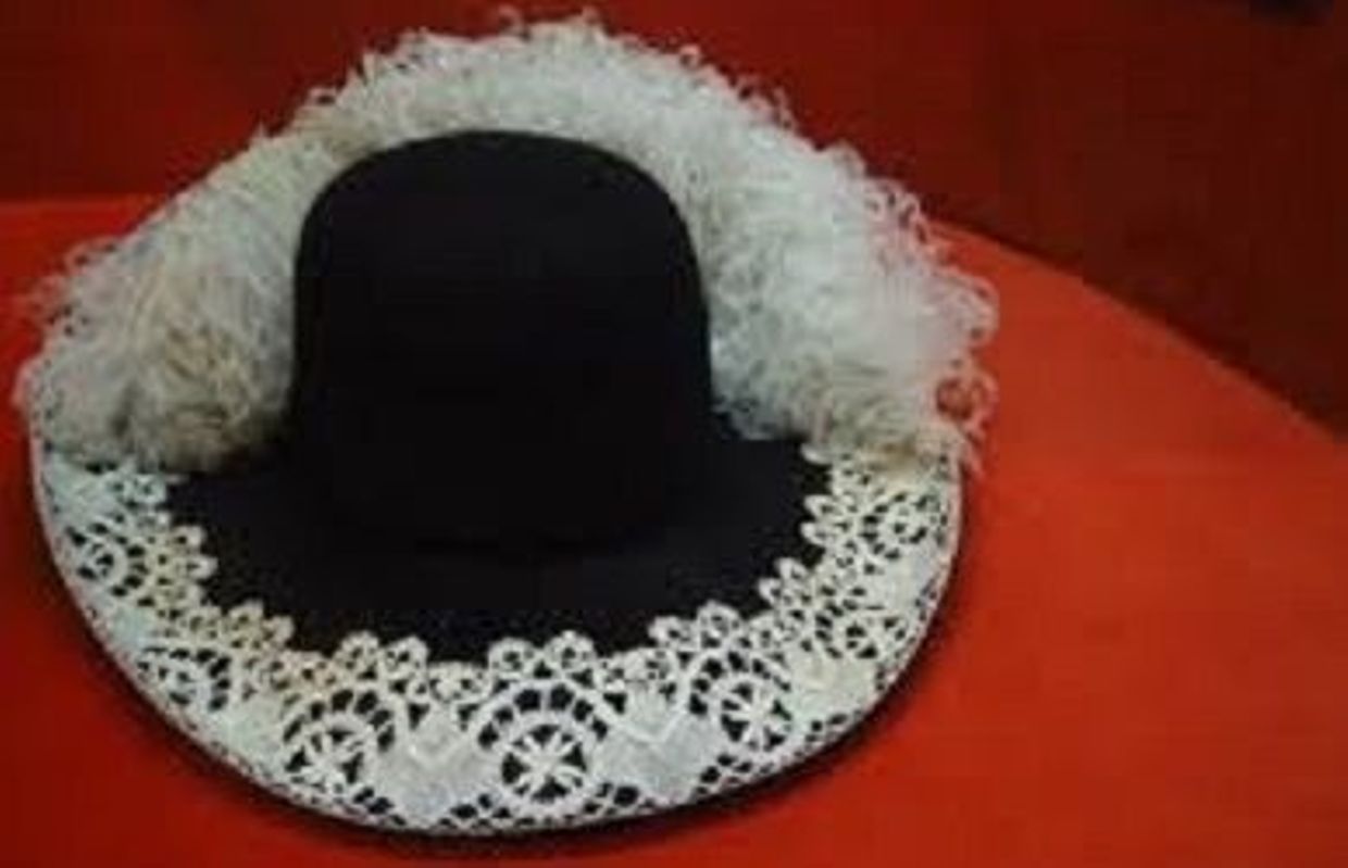 chapeau queue de castor