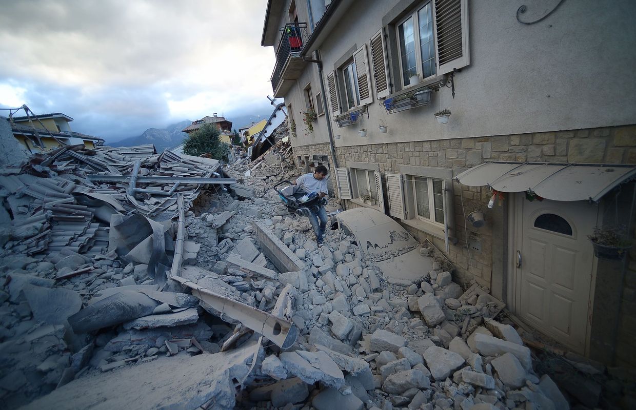 Le centre de l'Italie après le séisme: les images de la catastrophe1240 x 800