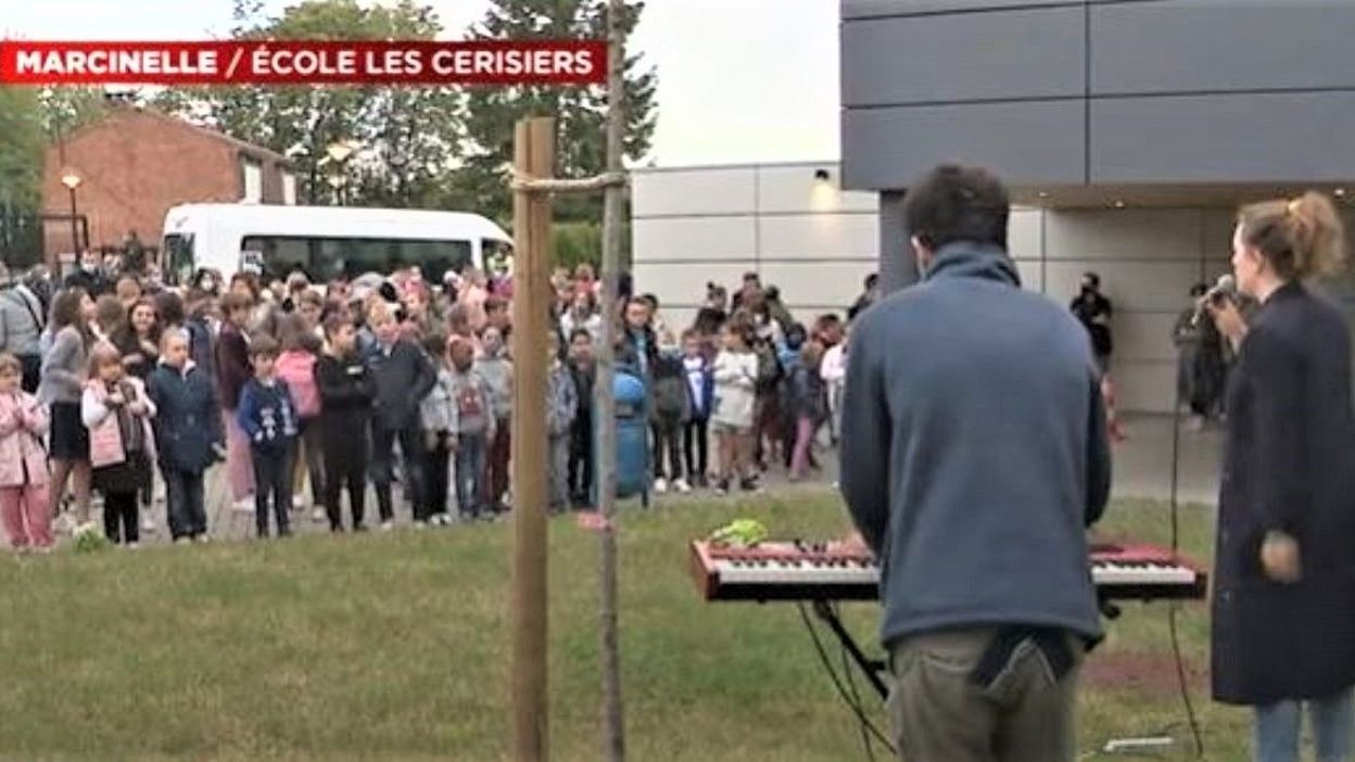 Une Rentree Particuliere Et Musicale Pour Les Ecoliers Carolos