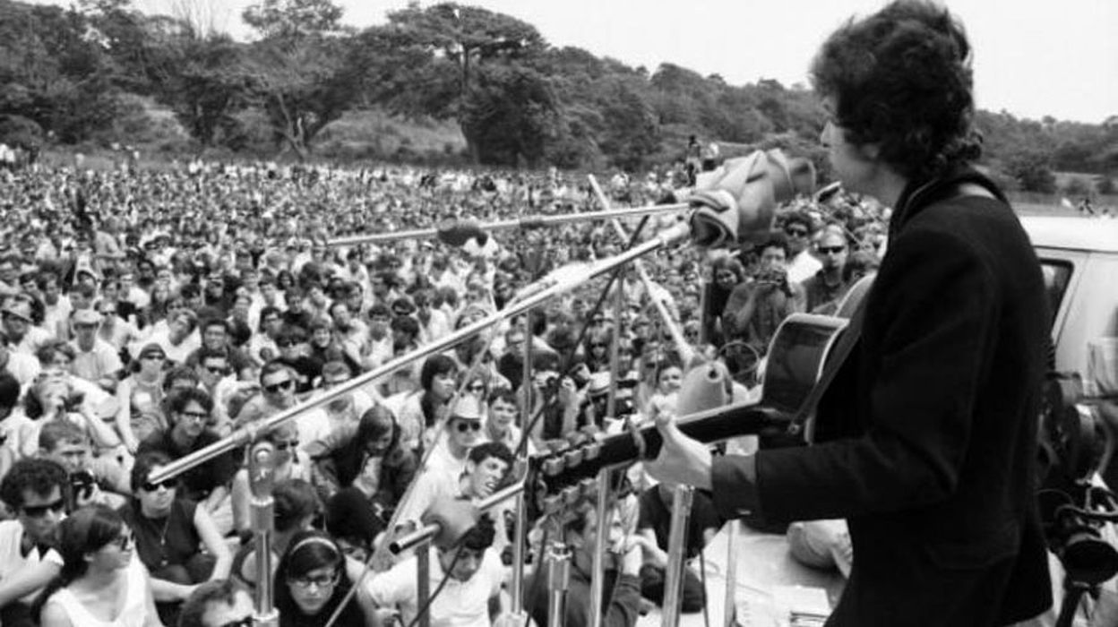 Vietnam protest songs of the 1960s and 1970s picture
