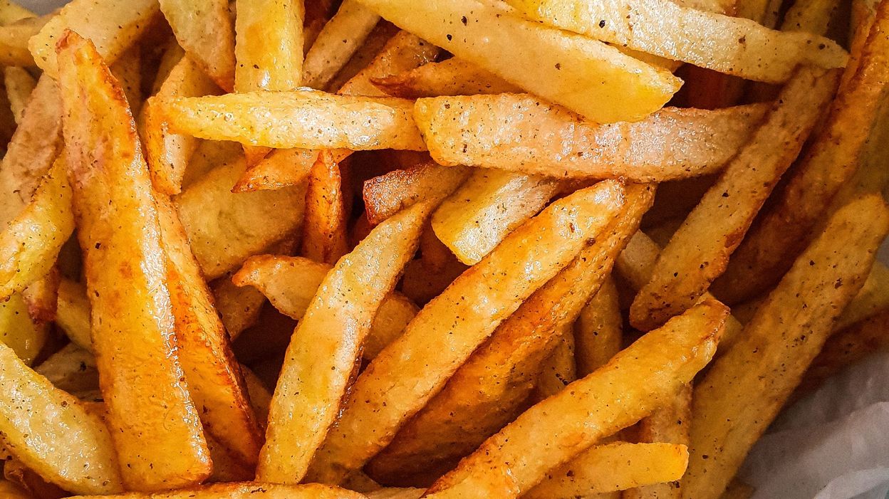 Want to eat the most expensive fries in the world?  You have to go to New York (video)