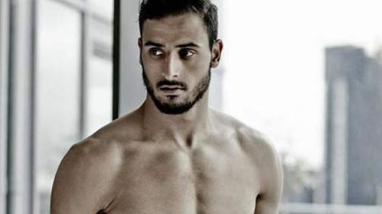 Nacer Chadli Nu Pour Lutter Contre Le Cancer