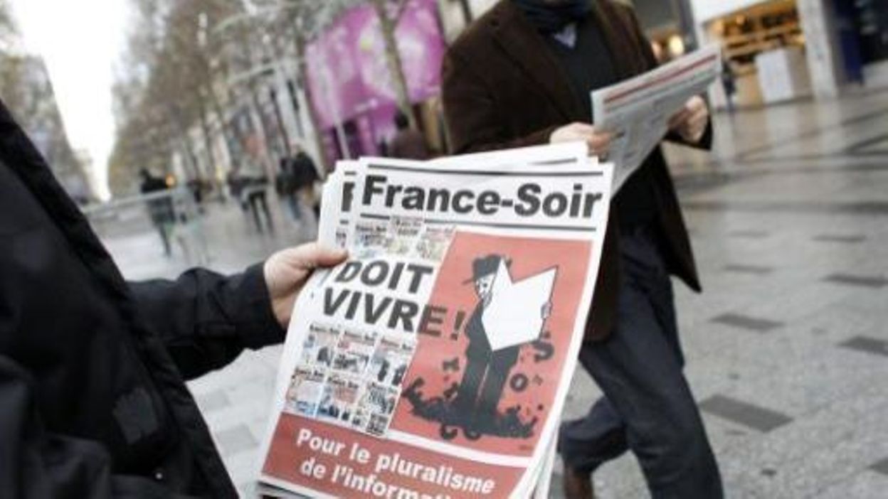 france soir le titre issu de la resistance meurt definitivement