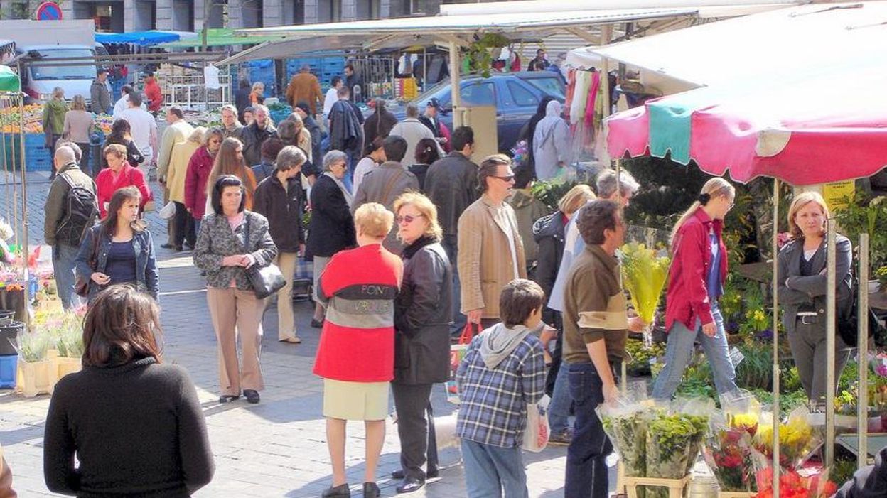 WoluweSaintPierre le marché de la place Dumon est déplacé durant