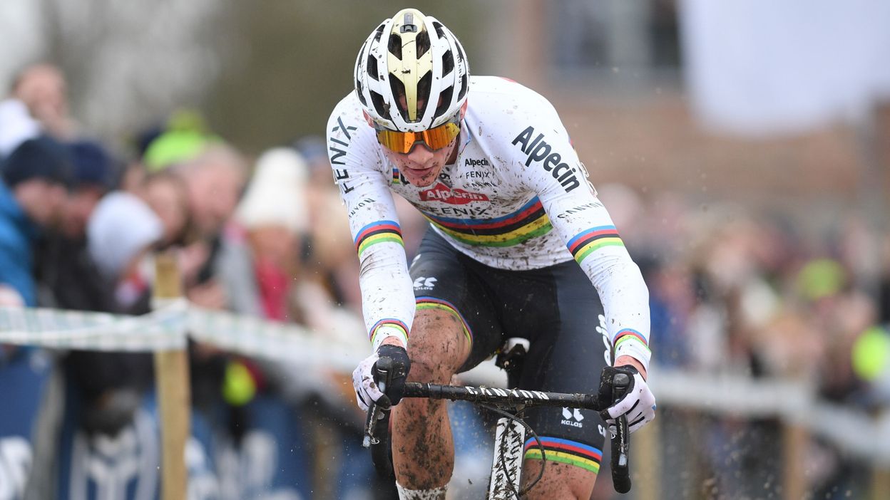 Mathieu van der Poel et Ceylin del Carmen Alvarado l ...