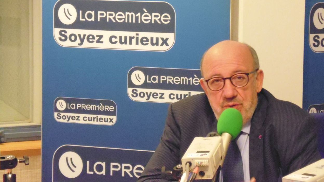 Il Ne Faut Pas être Plus Royaliste Que Le Roi Louis Michel: "Il ne faut surtout pas changer le rôle d'influence du Roi"