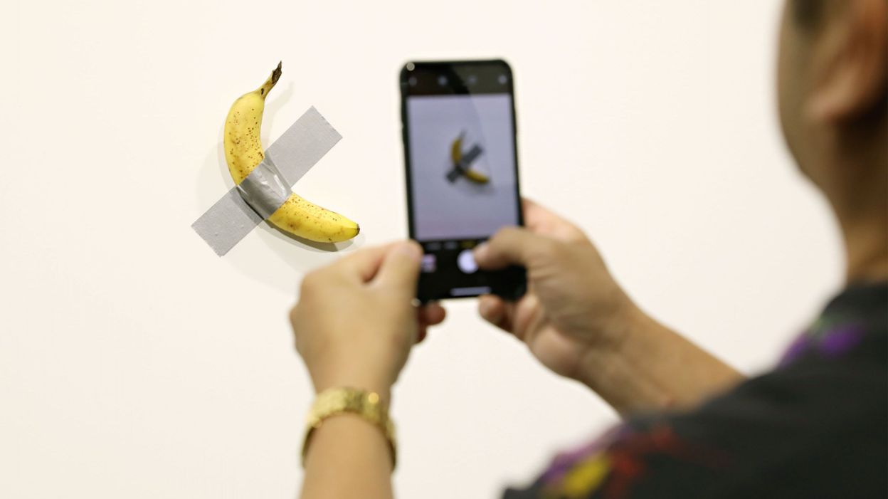 Téléchargement gratuit Images Les Meilleurs Detournements De La Banane De Cattelan le plus cool salutations