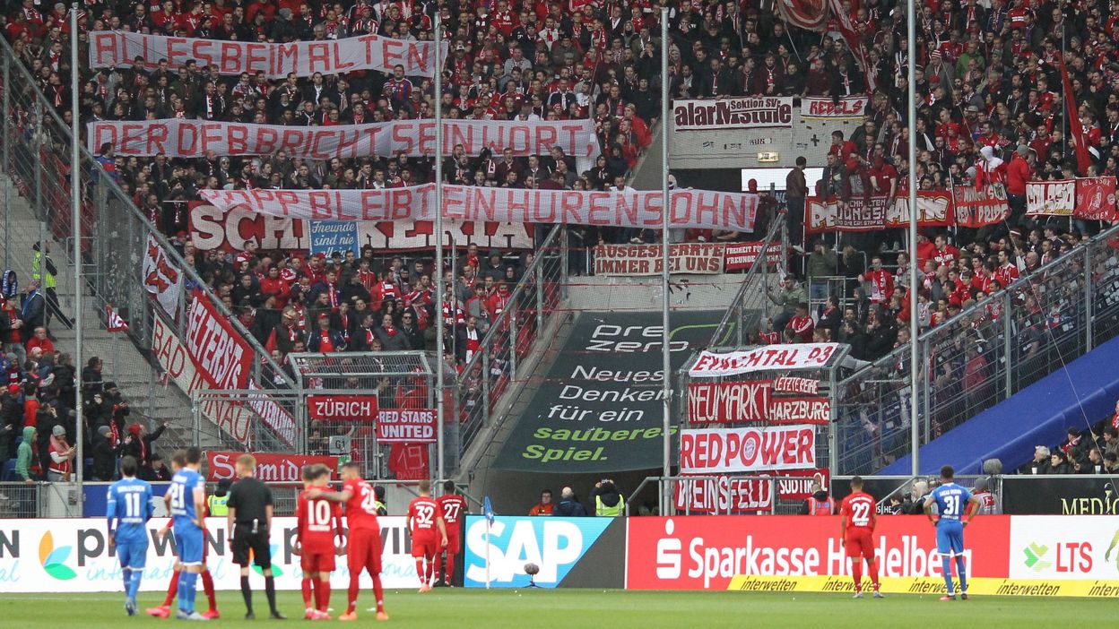 La large victoire du Bayern à Hoffenheim entachée par des