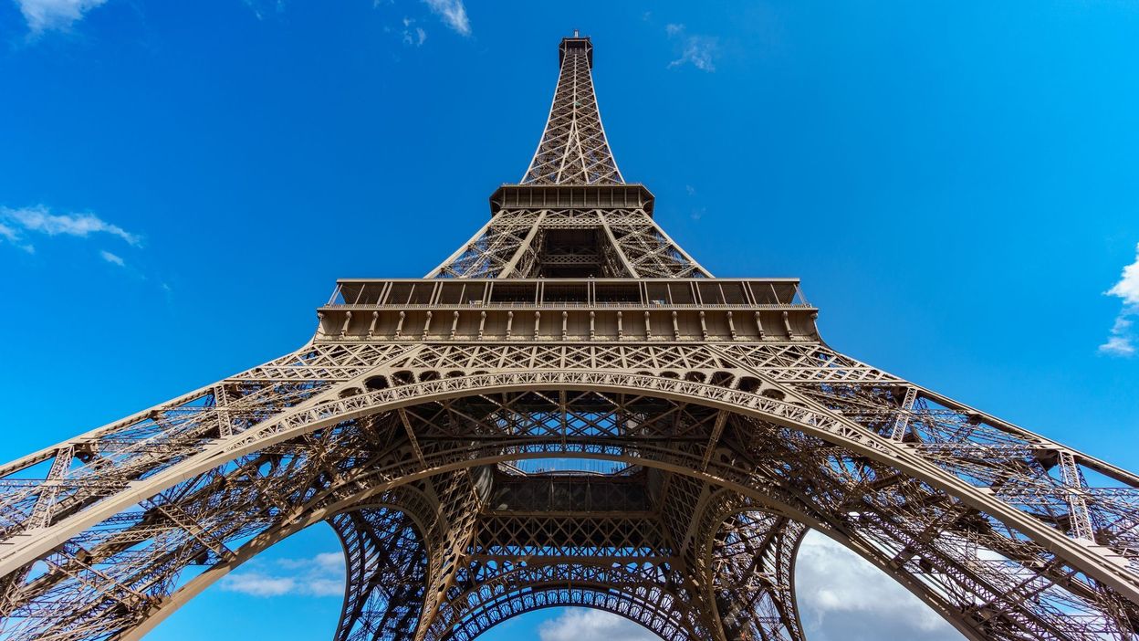 à Quelle Heure S'allume La Tour Eiffel