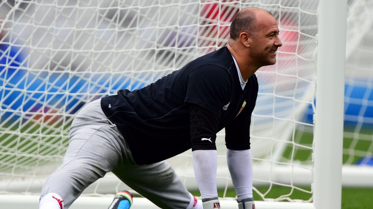 Gabor Kiraly, le gardien au jogging, prend sa retraite internationale