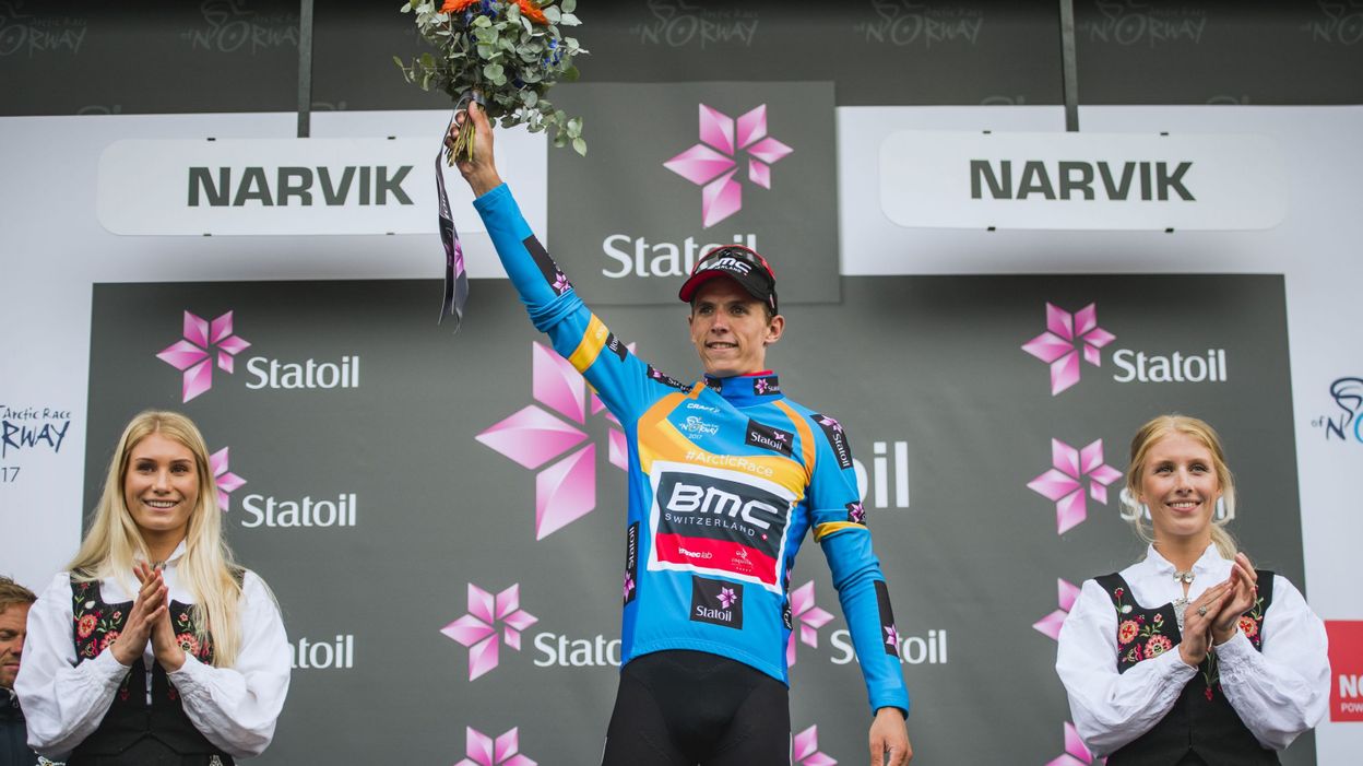 Teuns, vainqueur de la dernière étape en solo, remporte l'Arctic Race