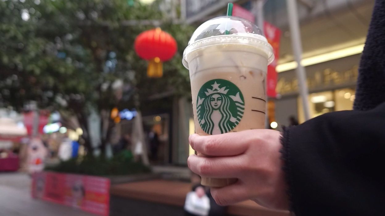 “Starbucks sans filtre” l’envers du décor d’une chaîne