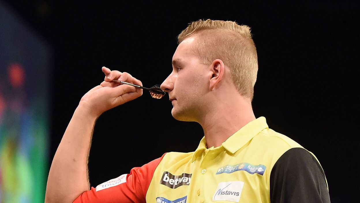 Glen Durrant prive Dimitri Van den Bergh d'un premier titre