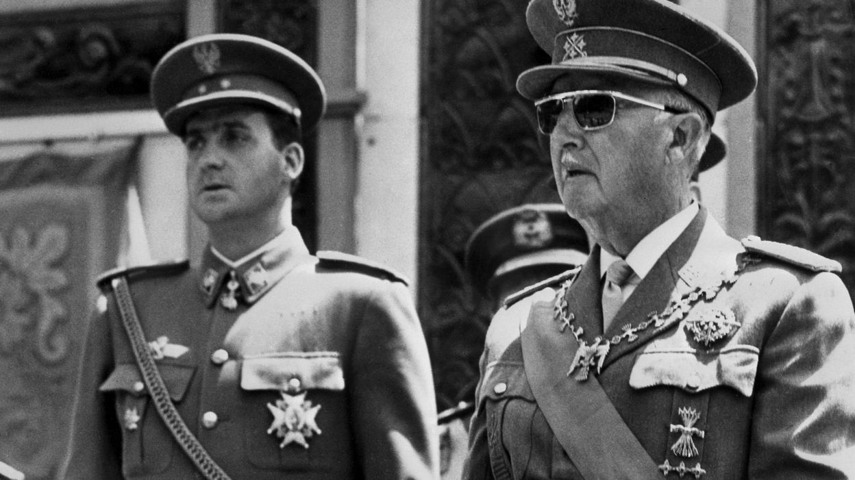 Comment L Espagne Est Elle Sortie De La Dictature Franquiste