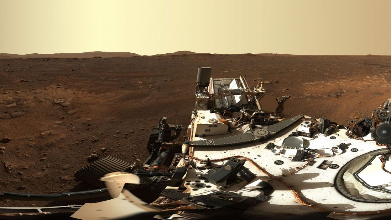 La NASA Dévoile La Première Photo Panoramique De Mars Envoyée Par Le