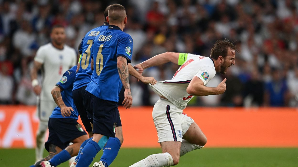 Euro 2020 : Italie - Angleterre : 0-1, Shaw ouvre la ...