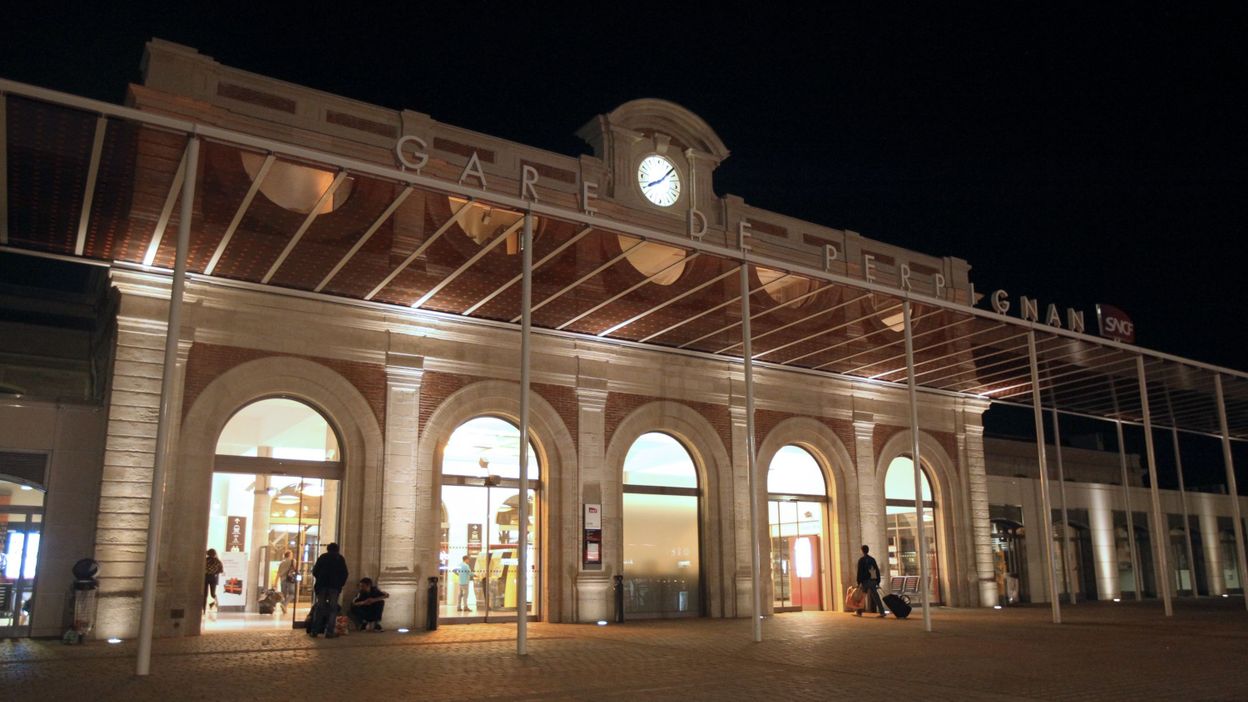 Sa Gare Est Le Centre Du Monde Pour Salvador 50 ans après, la gare de Perpignan redevient pour un temps le "centre