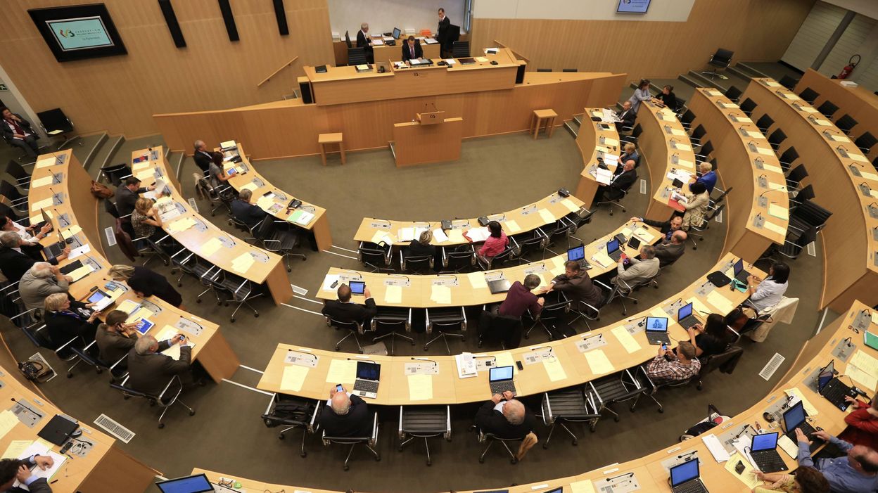 Budget Wallonie-Bruxelles: le Parlement a approuvé le ...