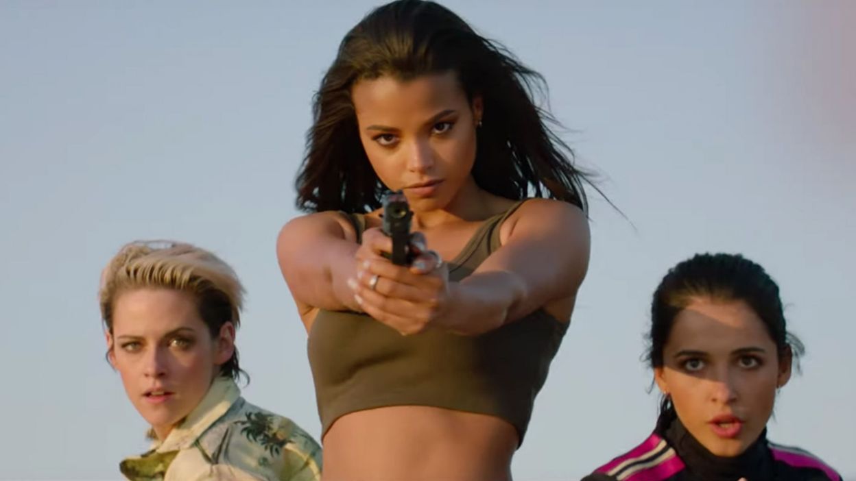 Films Et Séries Tv Avec Ella Balinska Kristen Stewart, Naomi Scott et Ella Balinska jouent aux drôles de