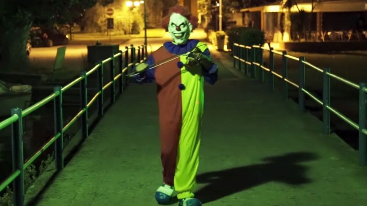 Le Terrifiant Clown Tueur Est De Retour Et A Meme Un Oncle