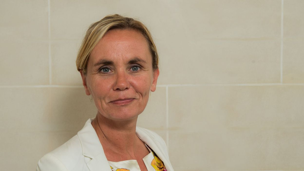 Linkebeek Liesbeth Homans veut envoyer un commissaire du gouvernement