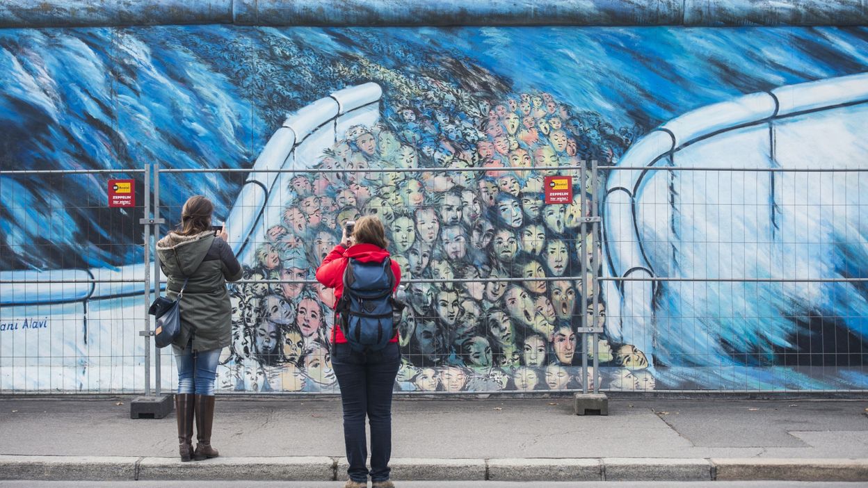 Berlin Va Poser Une Rambarde Pour Proteger Le Mur Des Graffitis