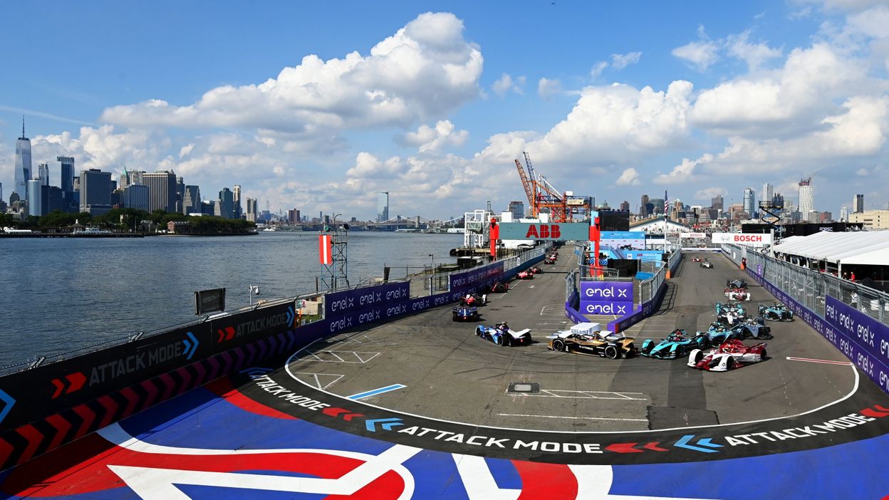 The qualifying session and the E-Prix live video (LIVE 3:30 p.m.)