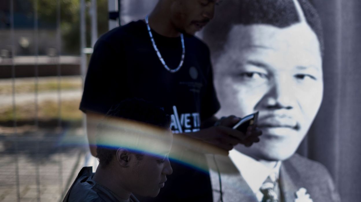 Il Y A 100 Ans Naissait Mandela Aujourdhui Les Jeunes Sud Africains Continuent Son Combat