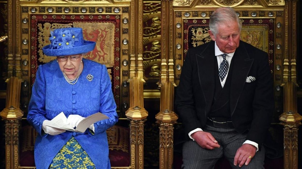 Qui Est Le Successeur De La Reine D'angleterre