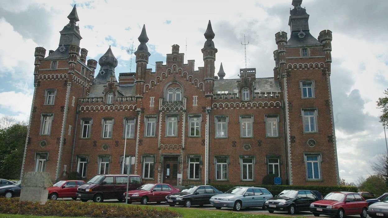 Dilbeek Un Conseiller Change De Parti Et La Majorite Communale Devient Minoritaire