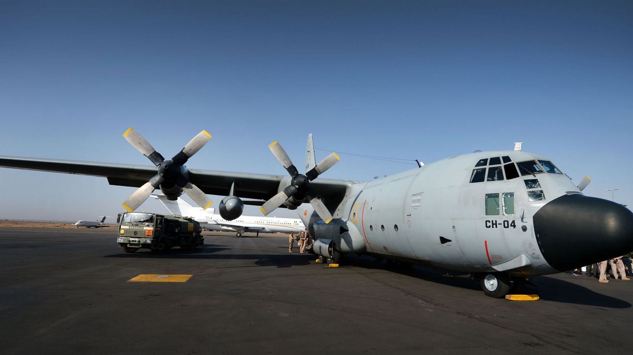 Philippines : un C-130 militaire s'écrase dans le Sud de l'archipel, 85 personnes étaient à bord - Vimarsana News