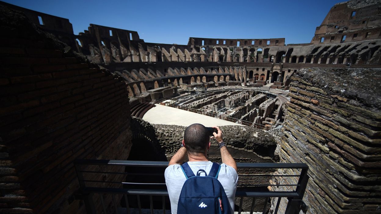 Italie: avec 500.000 téléchargements en un jour