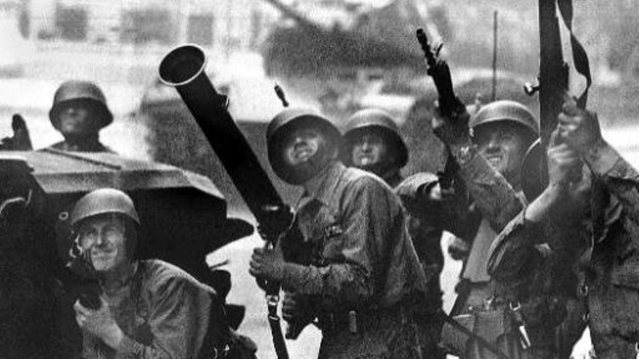 Coup D Etat De Pinochet Au Chili Il y a quarante ans, le coup d'Etat au Chili renversait Salvador Allende