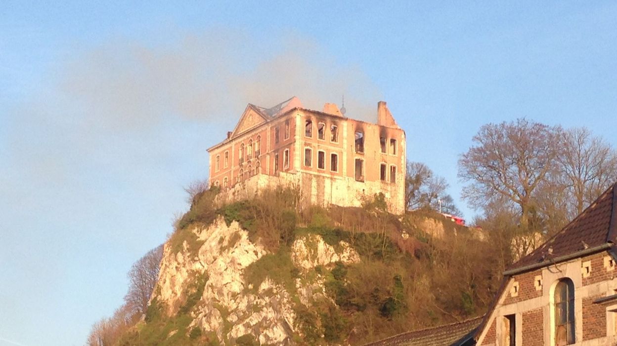 Chateau De Fougères Sur Bièvre / Château De Mirwart | Feestzaal te