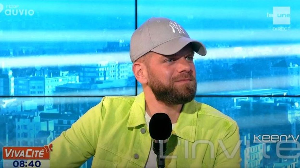 Le Chanteur Francais Keen V Se Devoile Avec Therapie Перевод песни j'courais — рейтинг: le chanteur francais keen v se devoile