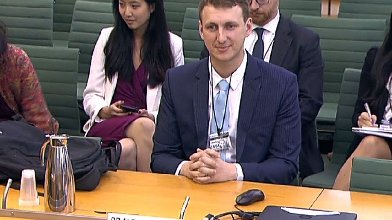 Katy Le Reprocher à La Société Cambridge Analytica