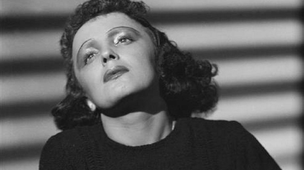 Edith Piaf L Invite A Sa Table Un air de famille d'Edith Piaf, cette icône éternelle de la chanson