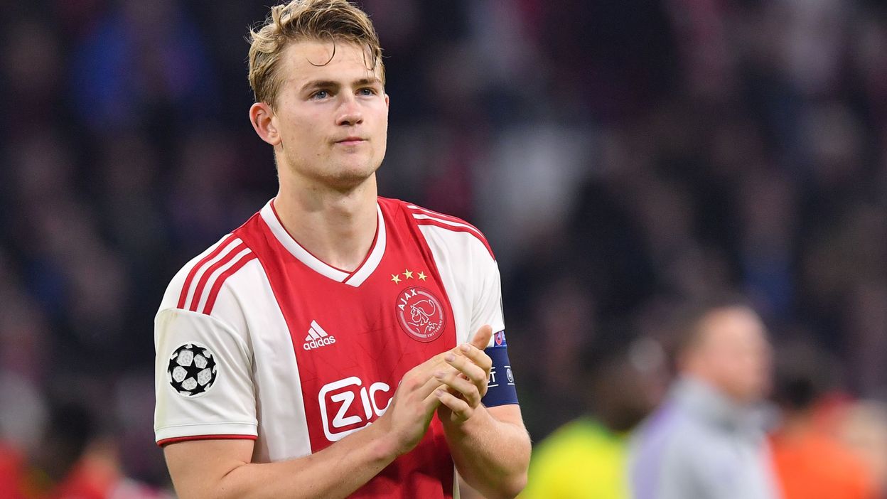 Matthijs De Ligt A Atterri à Turin Pour Finaliser Son