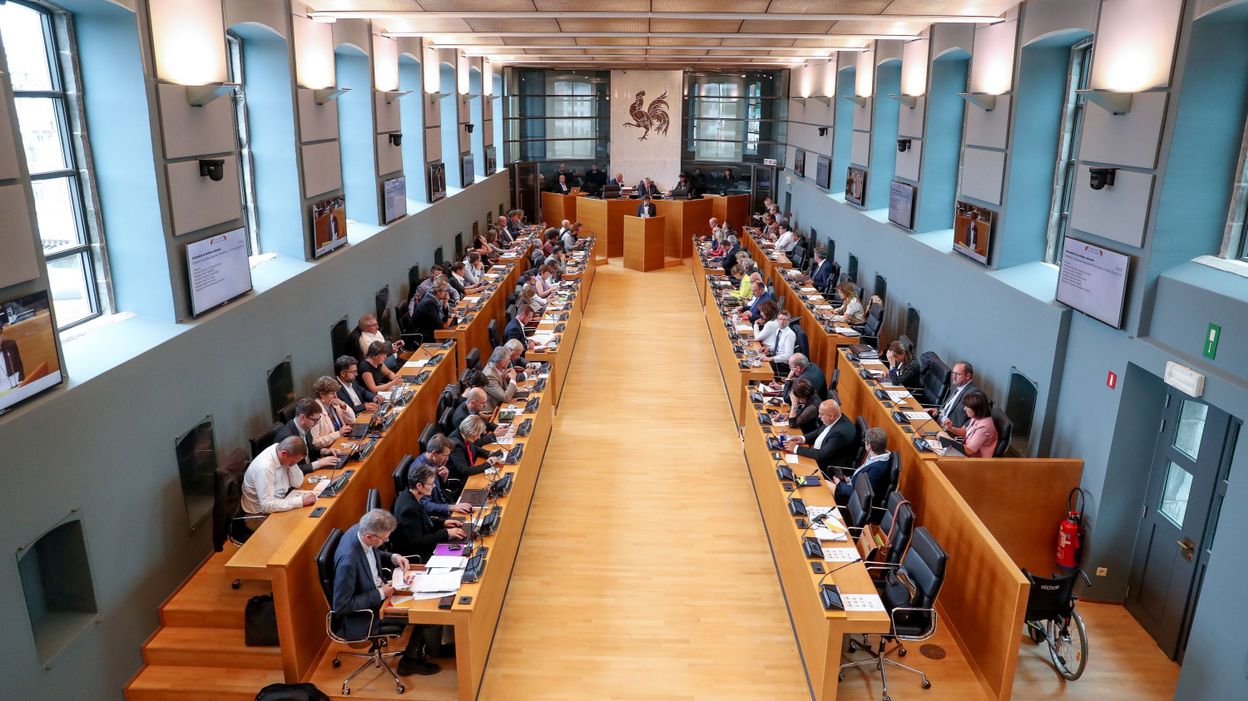 Dissertation sur le gouvernement et le parlement image