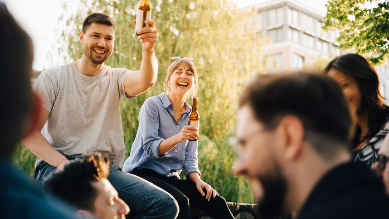 Comité de concertation : dès lundi, les rassemblements extérieurs passent de 4 à 10 personnes ...