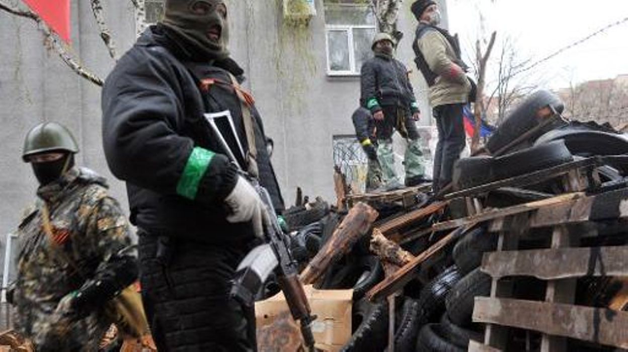 Guerre Ukraine Russie Kiev Direct Ukraine: Kiev dénonce la "guerre" russe dans l'Est, réunion d'urgence