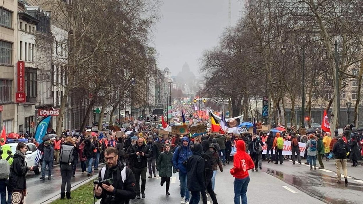 Marche Pour Le Climat A Bruxelles 70 000 Participants Selon La Police