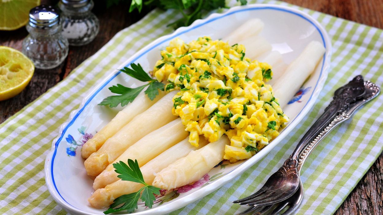 Que Faire Avec Un Reste D'asperges Cuites Recette de Carlo : Asperges à la flamande