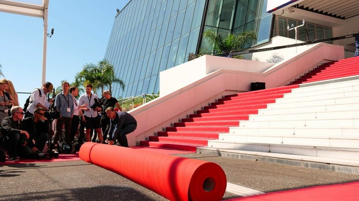 Le Festival de Cannes, son histoire en marche(s) - Vimarsana News
