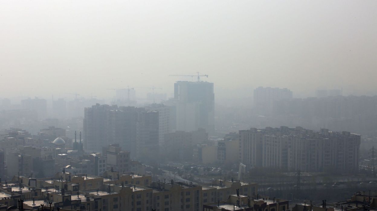 Iran : la pollution atmosphérique étouffe Téhéran et d'autres grandes ...